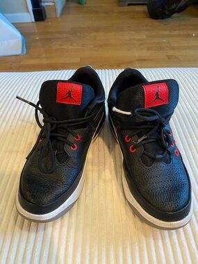 Jordan Kids' Black and Red Low-Top Sneakers